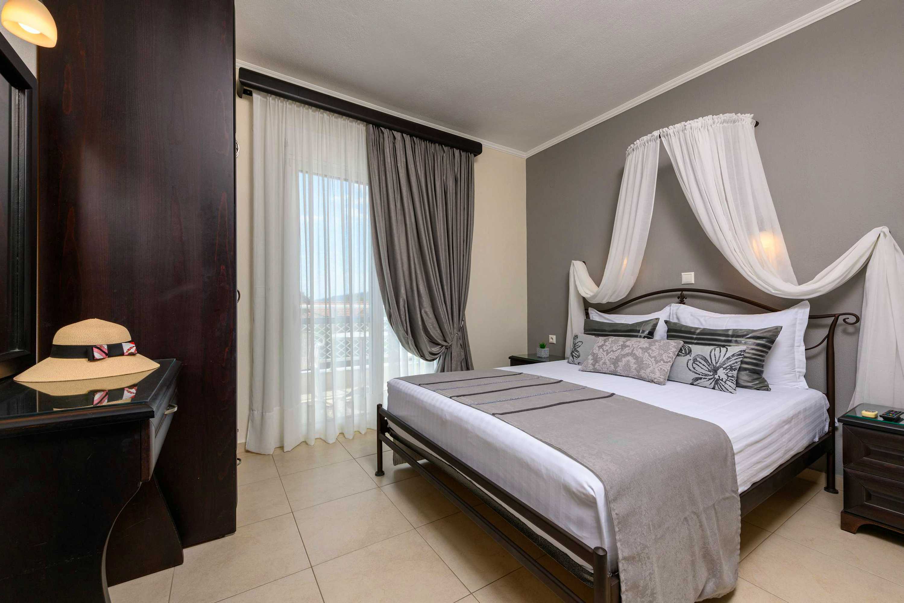 Apartment - 4